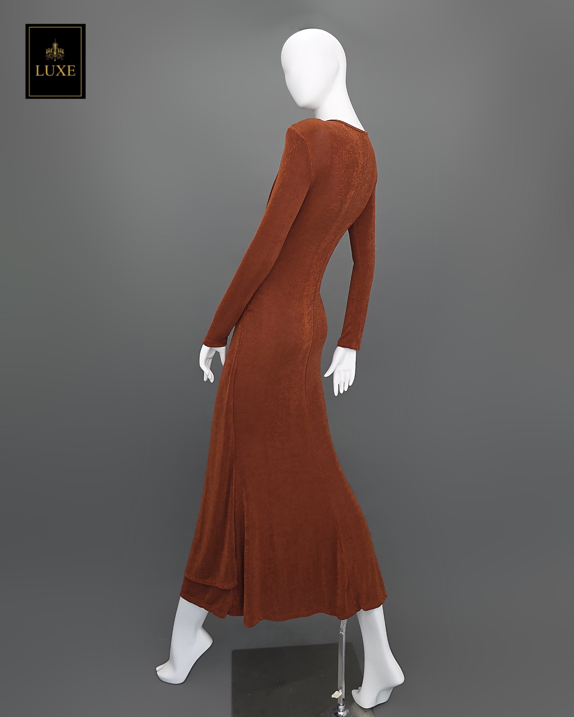 เดรสแฟชั่น แม็กซี่เดรสเสื้อคอกลมแขนยาว เสริมไหล่ กระโปรงยาวคลุมข้อเท้า