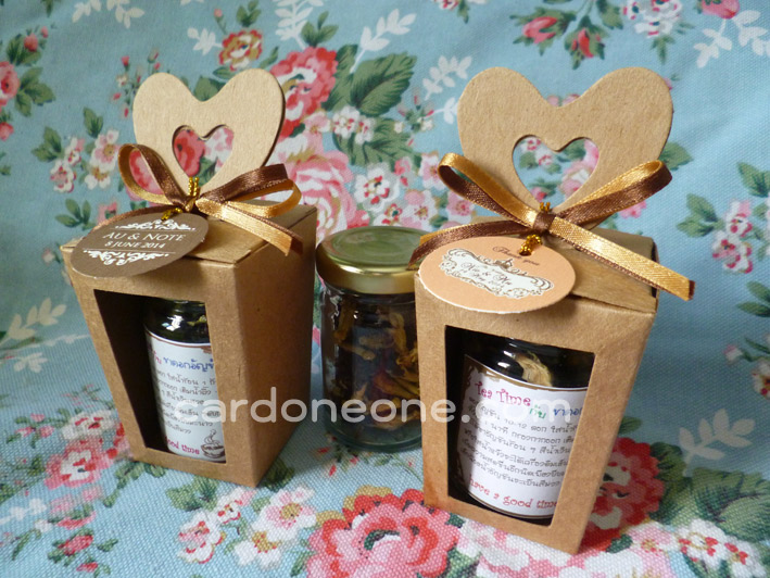 ของชำร่วยชาดอกอัญชันใส่กล่อง