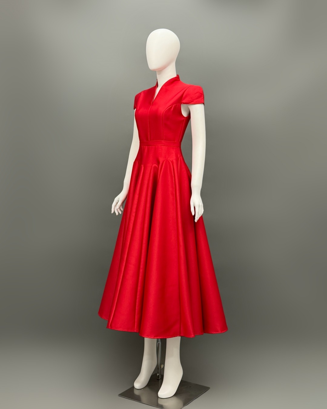 เดรสแฟชั่น เดรสเสื้อคอตั้ง แขนสั้น กระโปรงบาน