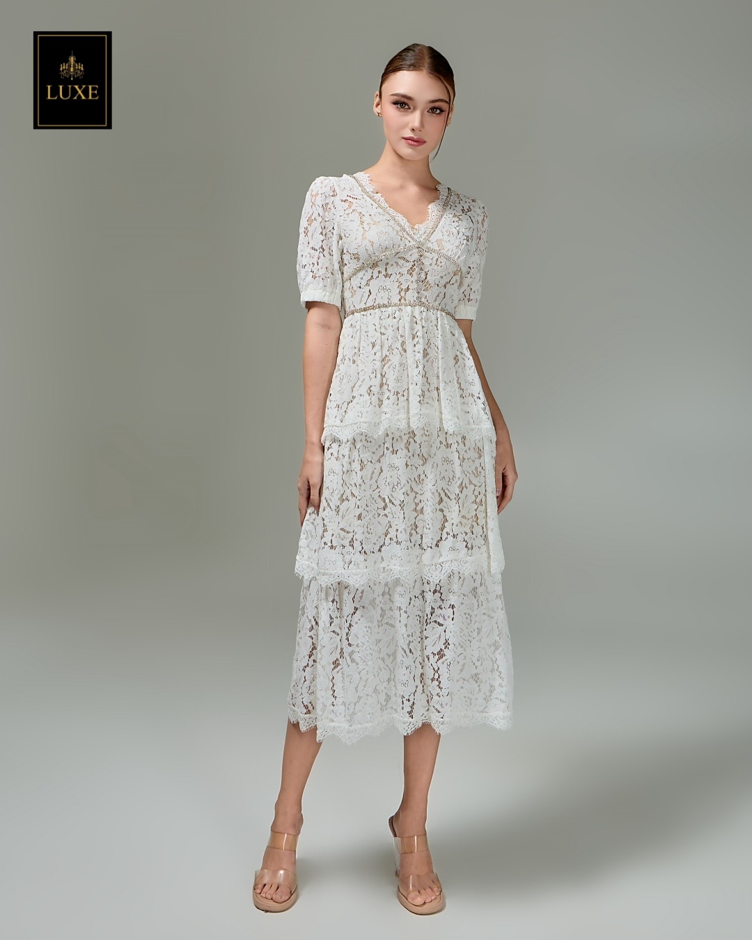 เดรสแฟชั่น เดรสเสื้อคอวีแขนตุ๊กตา กระโปรงต่อ3ชั้นรูดระบาย