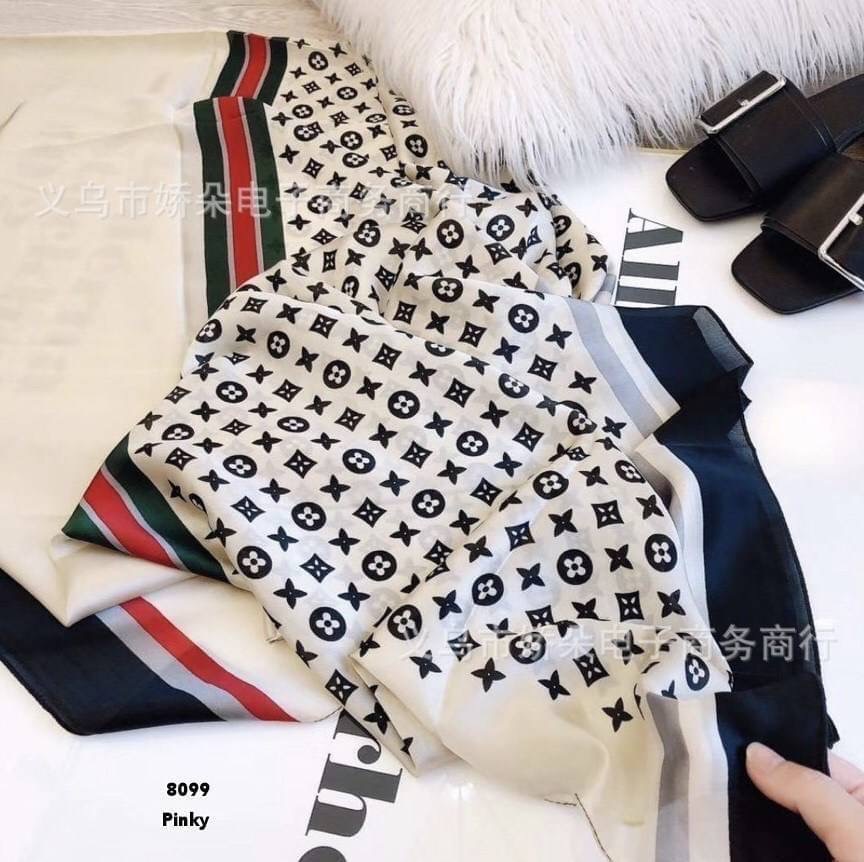 พร้อมส่ง ผ้าคลุมไหล่ 8099 งานแบรนด์เนมผ้าลื่น บางเบา เลื่อมๆมันวาว ดูหรูหรา ไฮโซ จัดว่าเด็ด ร้อนหนาว ได้หมดจ้า