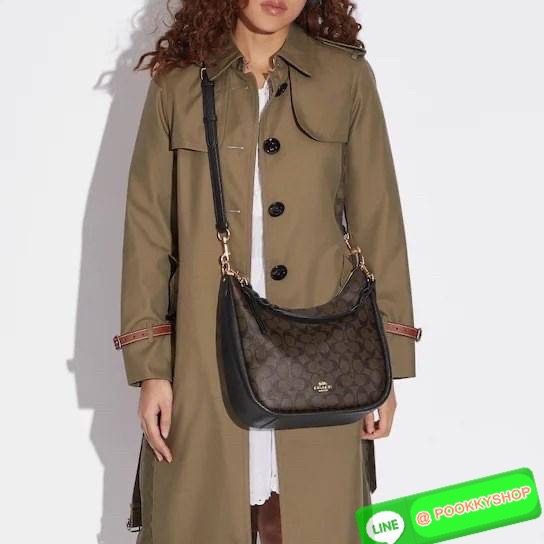 COACH JULES HOBO BAG ((C9189//9190)) 🌍พร้อมส่งที่ไทย! ต้องบอกก่อนว่าหนังรุ่นนี้อย่างดี นิ่มมากๆ สัมผัสแล้วรู้สึกละมุน กับกระเป๋าใบใหญ่ ทรงสวย เปิดปิดกระเป๋าแบบซิปมีหนังห้อยเพิ่มความเก๋ตรงหัวซิปค่ะ ภายในกระเป๋ากว้างมาก ใส่สัมภาระได้ครบครัน หายห่วงเ