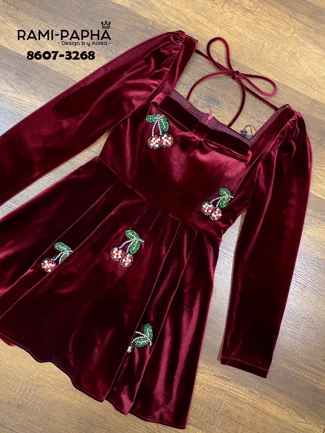 เดรสแฟชั่น มินิเดรสเนื้อผ้าสไตล์กำมะหยี่เนื้อดี นุ่มมากคะ สีสันสวยสดใส