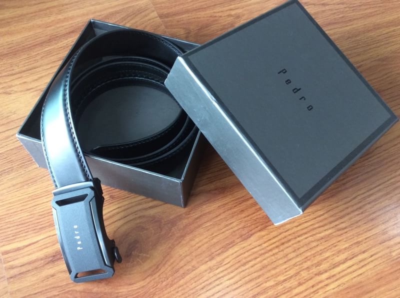 DON'T MISS! PEDRO MEN LEATHER BELT (Free Size) เข็มขัดหนังรุ่นใหม่ล่าสุดจาก PEDRO MEN หัวเข็มขัดโลหะอะไหล่ดำ แบบเรียบ โลโก้แบรนด์ที่หัวเข็มขัด คุณภาพดีตามแบบฉบับของแบรนด์ สายเข็มขัดหนังเรียบสีดำ สายปรับใช้เข้าได้กับทุกชุด มาพร้อมกล่องและถุงกระดาษแบรน