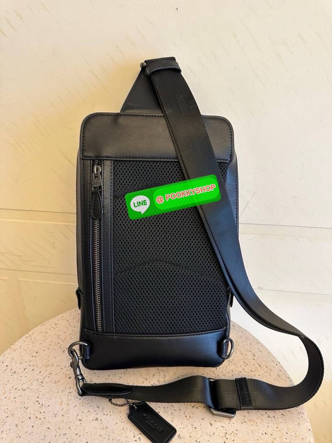 Coach C5331 Signature Gotham Pack กระเป๋า Sling Bag หนังเรียบหรู ใส่ได้ทุกวัน เท่แต่สุภาพในใบเดียว