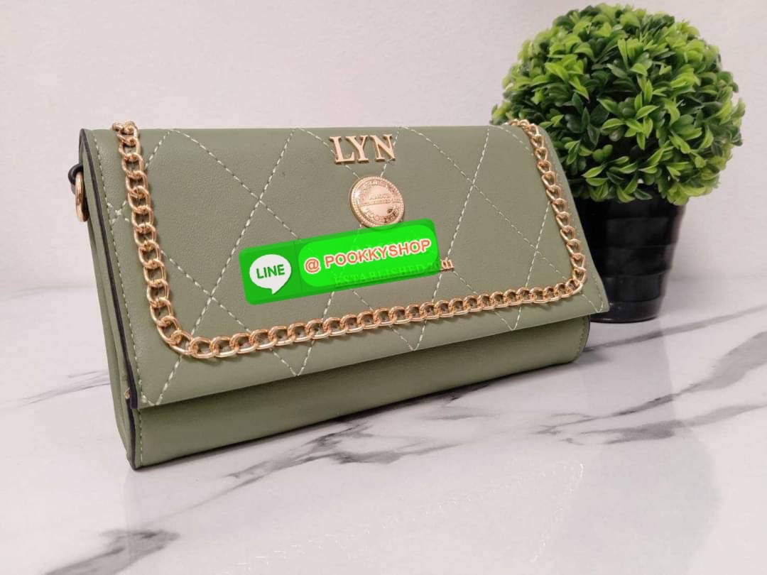 Lyn กระเป๋าสตางค์ สะพายข้าง คอลเล็คชั่นใหม่ สายสะพายสามารถถอดออกได้นะคะ