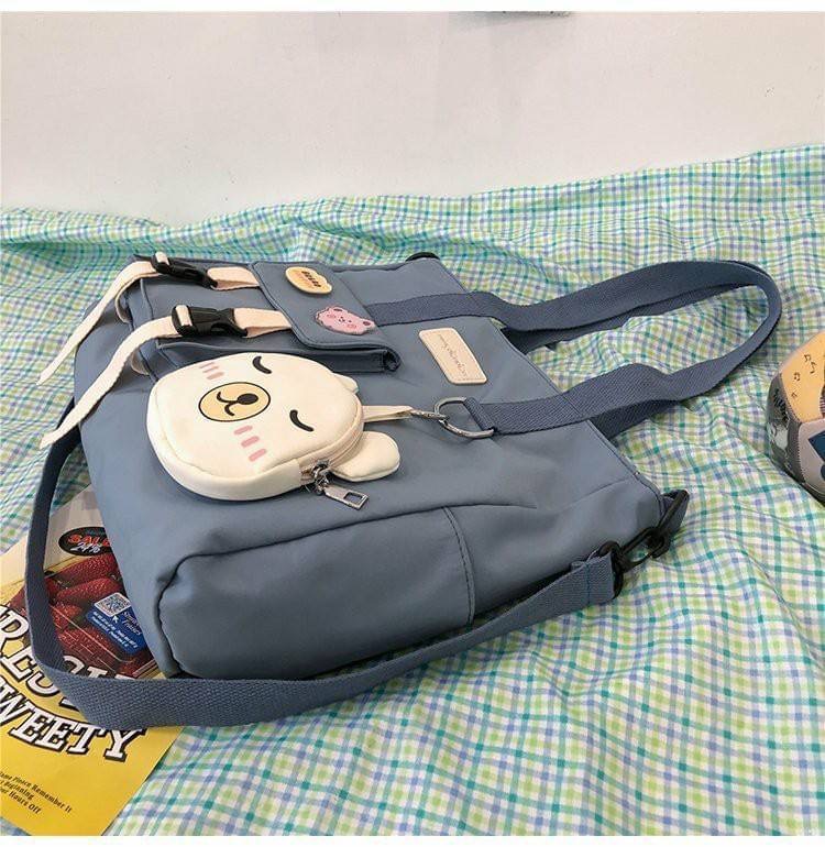 รุ่นใหม่ พร้อมส่ง!!!!!!! Miki Bear cross bag (BP) คุ้มมาก ช่องเยอะมากถึงมากที่สุด แถมฟรี! พวงกุญแจหมีเป็นซิป ใส่บัตรใส่เหรียญได้ ถอดออกแยกใช้งานได้ เนื้อผ้ากันน้ำด้วยนะ