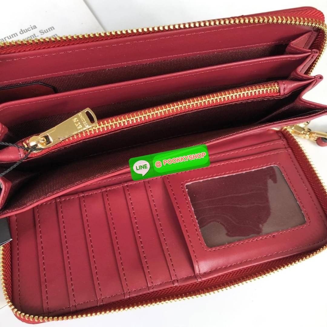 LYN Long Wallet กระเป๋าสตางค์ใบยาว เปิด - ปิดกระเป๋าด้วยซิป ด้านในมีช่องใส่บัตร ช่องใส่ธนบัตร ช่องใส่รูป และช่องซิปใส่เหรียญค่ะ