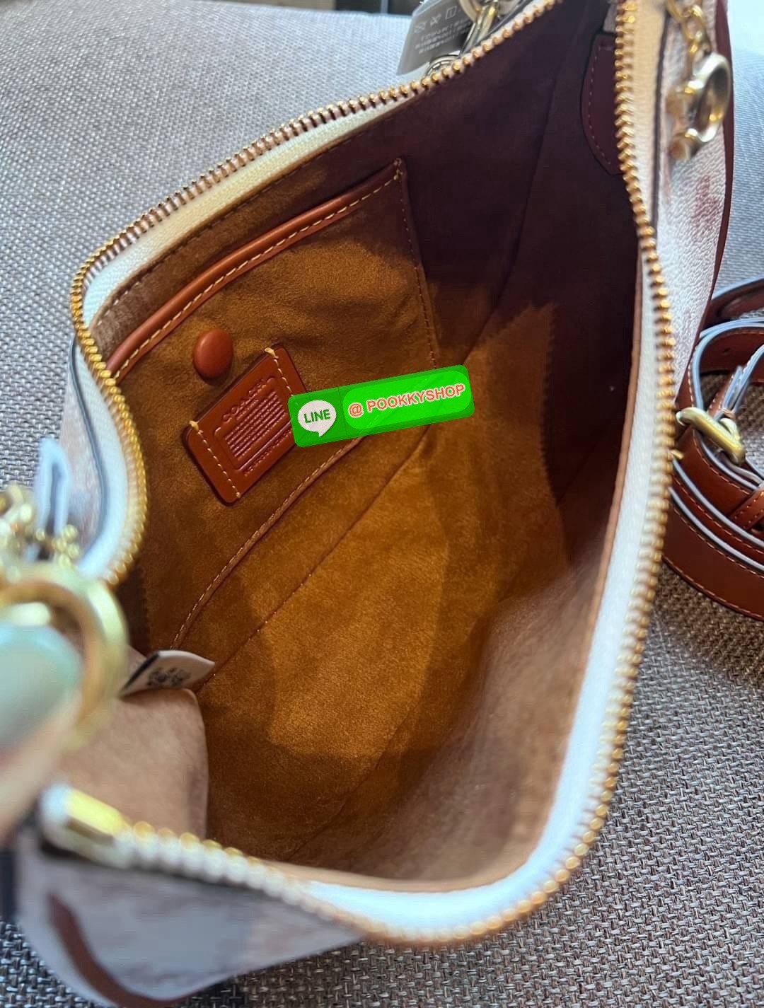 COACH MIRA SHOULDER BAG((CM582//583)) 💌เอาอะไรมาไม่คุ้ม ใบเดียวเอาอยู่ตลอดวันไม่ว่าจะตอนกลางวันหรือใช้ไปปาตีร์กลางคืน! หนังแท้อย่างดี นิ่มสวยคลาสสิคมากๆ