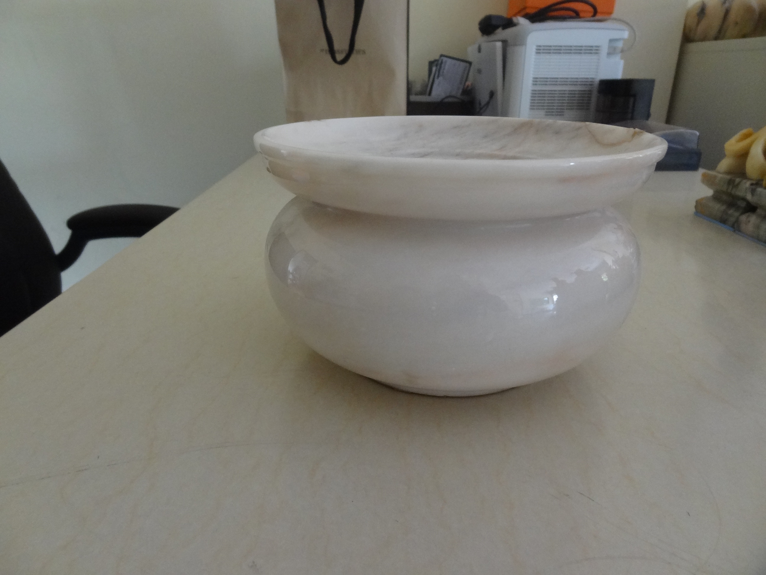 กระถางธูป หินอ่อน ขนาด 7 นิ้วสูง 10 เซนติเมตร กว้าง 18 เซนติเมตร