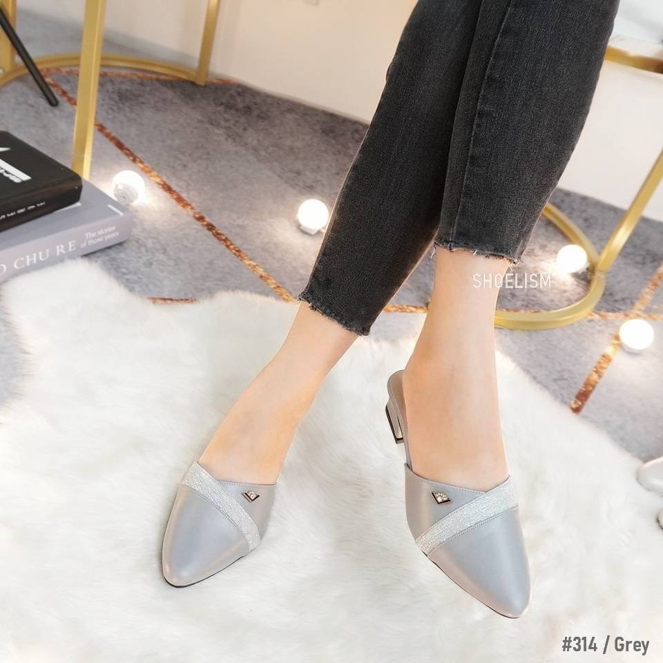เข้าใหม่ละมุนมากค่า รองเท้าคัชชูเปิดส้น ดีไซน์ เรียบหรู จะงานทางการ ออกงานไหนๆก็ปัง อีกรุ่นที่ต้องรีบเก็บกันเลย