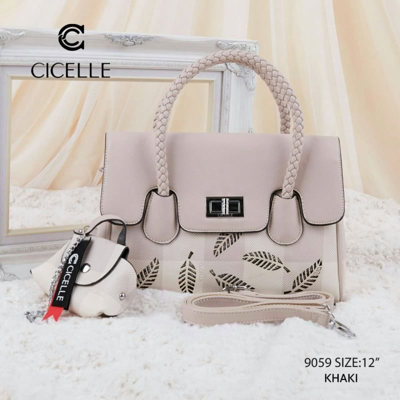 MS199 CICELLE Style My Authentic Brand พร้อมส่ง !!!! กระเป๋าสะพาย CICELLE (ซี-เซล) ใบใหญ่ รุ่น Limited Edition !!! แบรนด์แท้ 100% ค่ะ ,, สไตล์ Modern Luxury งานหนัง PU แท้ ลายใบไม้สลับประกายเพชร งานสวยปั๊มเป๊ะทุกจุดอย่างดีค่ะ อะไหล่เงินเคลือบสารกันสนิม ไม