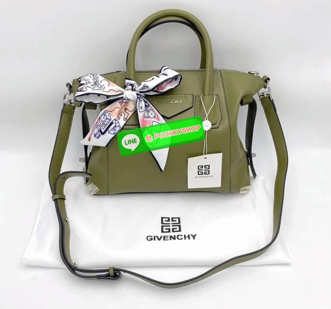 Givenchy Antigona small bag calf leather matte finish two rounded top handles gold-tone logo lettering adjustable detachable shoulder strap tonal stitching top zip fastening silver-tone hardware