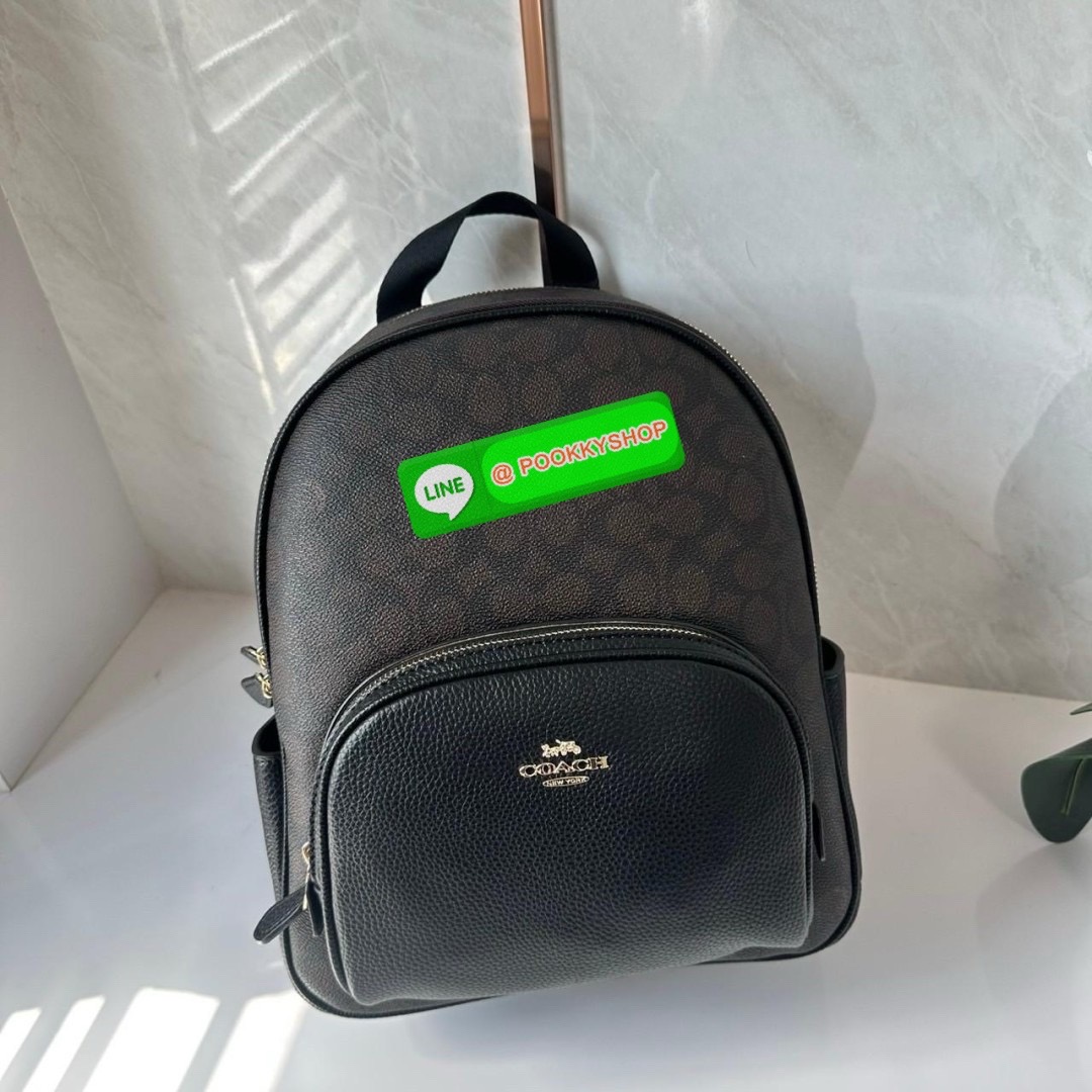 Coach Court Backpack In Signature Canvas 🔖กระเป๋าเป้สะพายหลัง ขนาดกำลังดี สะพายได้ทุกโอกาส 🔖วัสดุ : หนังแคนวาส ตัดหนังแท้ 🔖เปิด-ปิดแบบซิป ด้านในมีกระเป๋าซิปและกระเป๋าอเนกประสงค์ ปิดด้วยซิปคู่ มีซับในผ้า มีช่องซิปด้านนอก 🔖สา