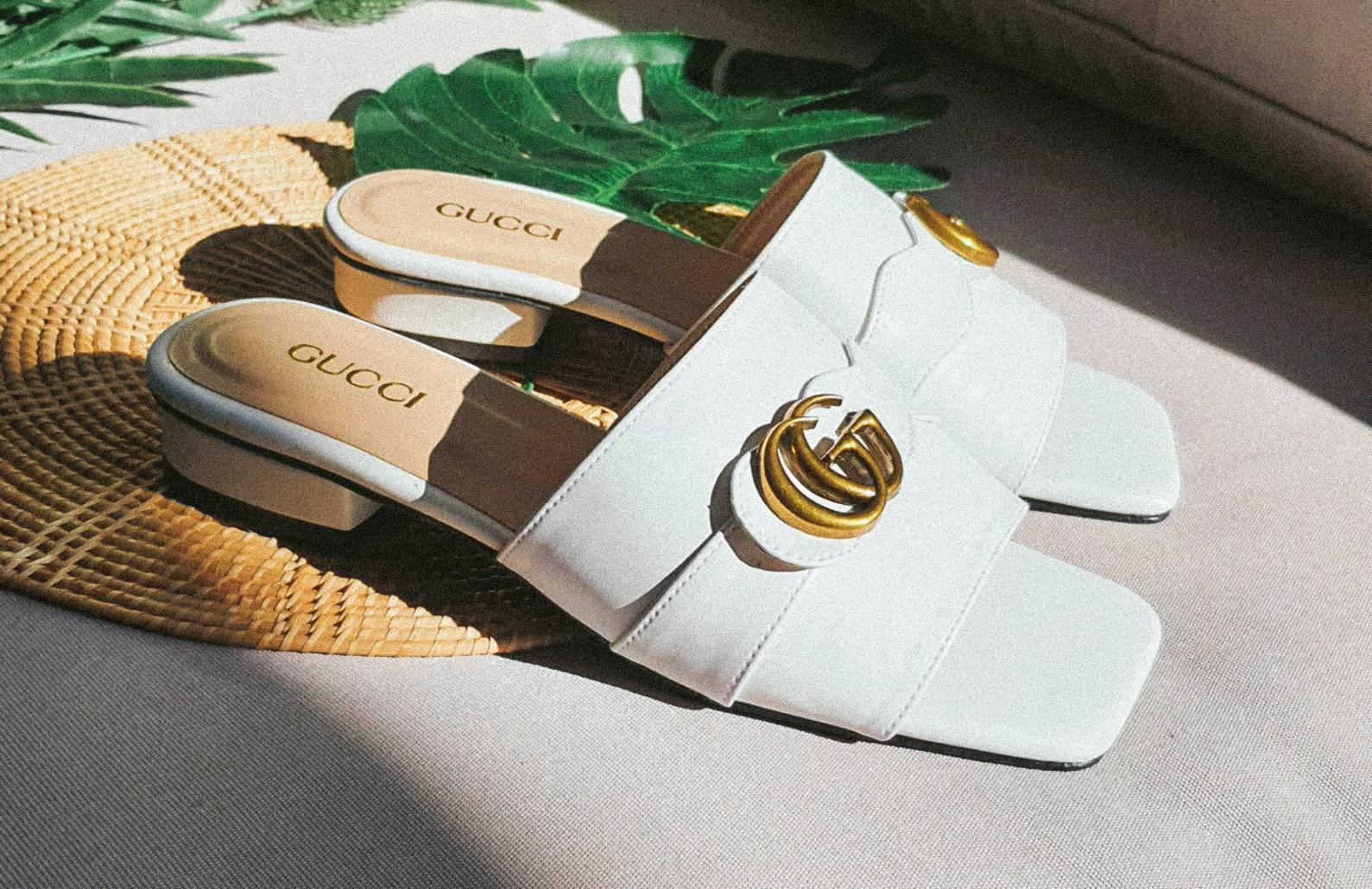 SS-100 พร้อมส่ง แบบมาใหม่ Gu cc i sandel 2020 รองเท้าส้นตันสูง 1 นิ้ว งานทรงสวม หนังPU นิ่ม ทรงเก็บหน้าเท้าได้ดี สวยมากๆ ความสูงกำลังดี ใส่สบาย ดีไซน์สวยหรู มากจ้า