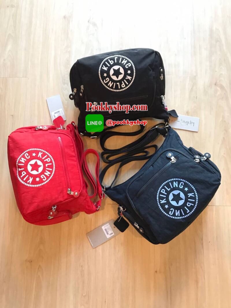 Kippling GABBIE S Crossbody Bag with Phone Compartment Bag รุ่นชนช้อป!! กระเป๋าสะพายทรงครอสบอดี้ แบบกระชับกับลำตัว วัสดุPolyamide100% มีช่องซิปใช้งานได้ทุกมุม ช่องใหญ่ภายในกว้าง ใส่มินิไอแพค กระเป๋าสตางค์ยาวและอื่นๆจุได้เยอะ สามารถสะพายได้ทั้งสายคู่และสาย