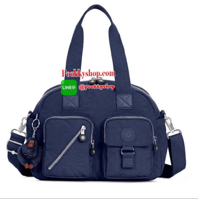 Kipling Women’s Defea Top-Handle Bag กระเป๋าถือหรือสะพายทรงตั้งสวย มีช่องใส่ของแยกเป็นสัดส่วนทั้งด้านในและนอก มีสายสะพายถอดและปรับความยาวได้ฟรีไซส์ มาพร้อมพวงกุญแจลิง น่าใช้คุ้มค่ามากๆจ้า
