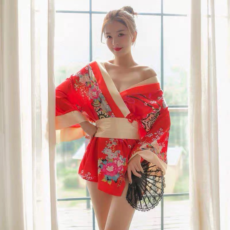 ชุดกิโมโน ซากุระ สีแดง ทอง แต่งสายคาด โบว์สำเร็จรูป สำเนา สำเนา