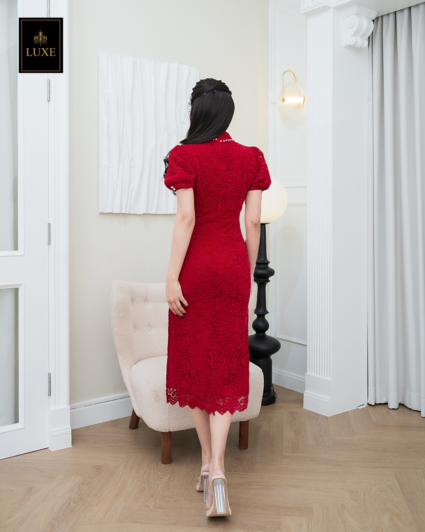 เดรสแฟชั่น เดรสกี่เพ้าแขนตุ๊กตา แพทเทิร์นสวยเข้ารูป ดีเทลแต่งคอเสื้อด้วยมุก