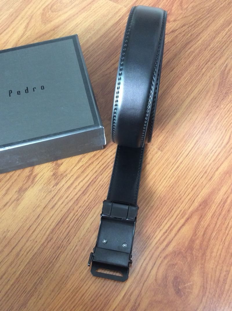 DON'T MISS! PEDRO MEN LEATHER BELT (Free Size) เข็มขัดหนังรุ่นใหม่ล่าสุดจาก PEDRO MEN หัวเข็มขัดโลหะอะไหล่ดำ แบบเรียบ โลโก้แบรนด์ที่หัวเข็มขัด คุณภาพดีตามแบบฉบับของแบรนด์ สายเข็มขัดหนังเรียบสีดำ สายปรับใช้เข้าได้กับทุกชุด มาพร้อมกล่องและถุงกระดาษแบรน