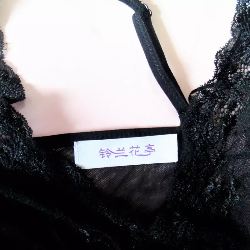 ชุดนอนเซ็กซี่ ชุดนอนซีทรู ชุดนอนสายเดี่ยว แต่งลูกไม้ สีม่วงเข้ม ติดริบบิ้น เพิ่มความหวานใต้อก เนื้อผ้าทิ้งตัว เกรดPremium สวยเซ็กซี่ ยั่วยวนมากๆคะ+G-string