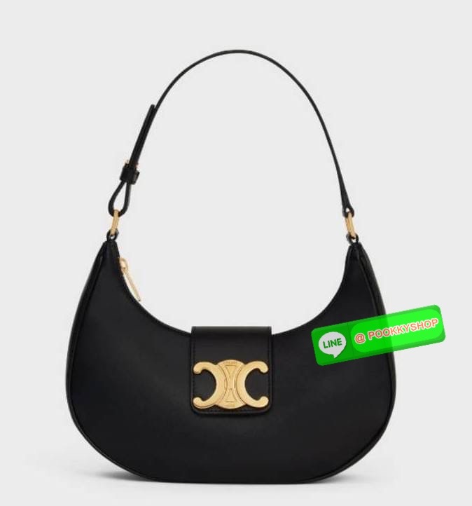 ✴️BEST SELLER!✴️CELINE SHOULDER BAG VIP GIFT WITH PURCHASE (GWP) พรีเมี่ยมกิ๊ฟ Limited Edition จาก CELINE HAUTEPARFUME DUTYFREE COUNTER วัสดุ TRIOMPHE CANVAS รุ่นใหม่ล่าสุดดีไซน์สวยหรู หนังสวยอยู่ทรง ภายในโล่งกว้างและจุสามารถใส่มือถือ กระเป๋