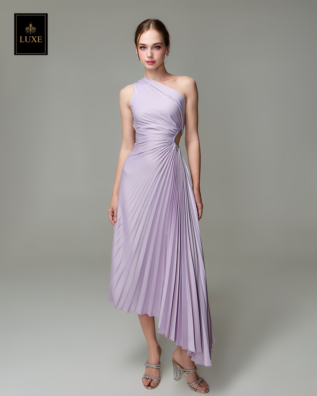 เดรสแฟชั่น เดรสเสื้อไหล่เดียว กระโปรงยาวชายเฉลียง อัดพลีททั้งตัว