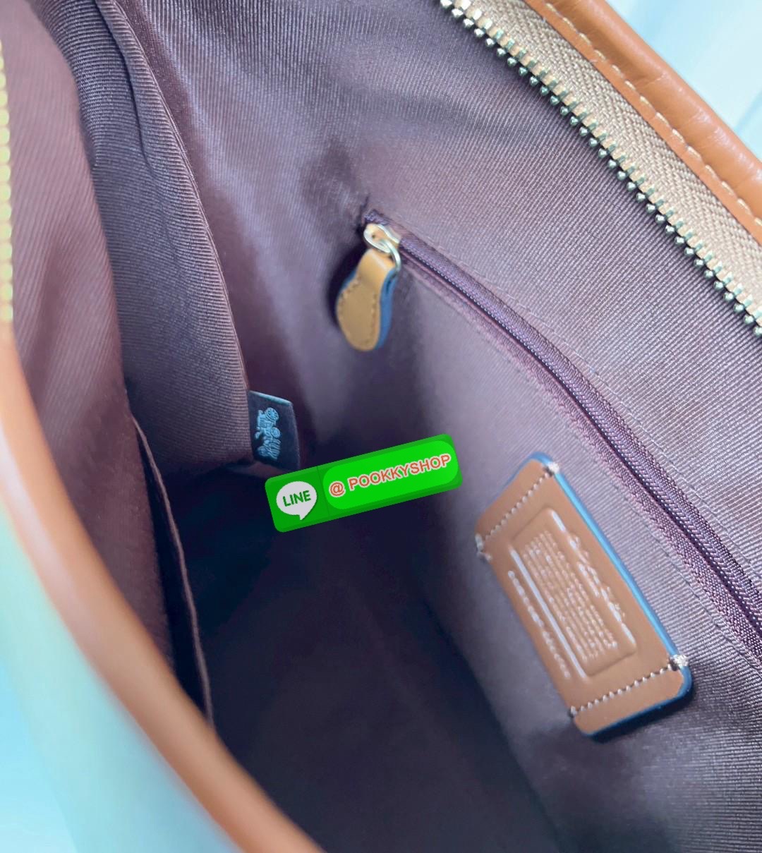 Coach Laurel Shoulder Bag In Signature Canvas (CR149) 🔖พร้อมส่ง สินค้าเข้าใหม่! กับกระเป๋าใบใหญ่กำลังดีเลยค่ะ หนังแท้ นิ่มสวย สีสวยค่ะ 🔖เปิด-ปิดกระเป๋าแบบซิป ภายในสุดโล่งกว้าง ใส่ได้จุมากๆ ยังมีช่องซิปยาวและช่องกระดุมสำหรับแยกใส่ของจุกจิกไ