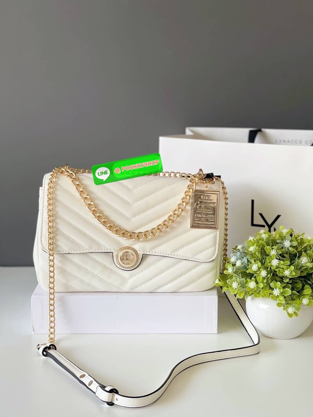 แท้ Outlet กระเป๋า Lyn คอลเลคชั่นใหม่ สะพายข้างน่ารักๆ