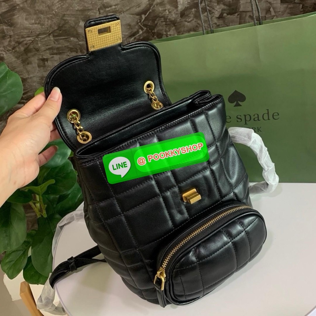 KATE SPADE NEW YORK Evelyn Small Quilted Leather Backpack กระเป๋าเป้สะพายหลังไซต์เล็กสุดคิ้ว หนังนิ่มสุดๆเย็บลวดลายตารางทั้งใบ ด้านหน้าตกแต่งต้วยชื่อแบรนด์ มีช่องเล็ก 1 ช่อง เปิด-ปิดกระเป๋าด้วยตัวล็อค ด้านในตัวกระเป๋าโล่งกว้าง จุของได้เยอะ และมีช่องซิปใส่