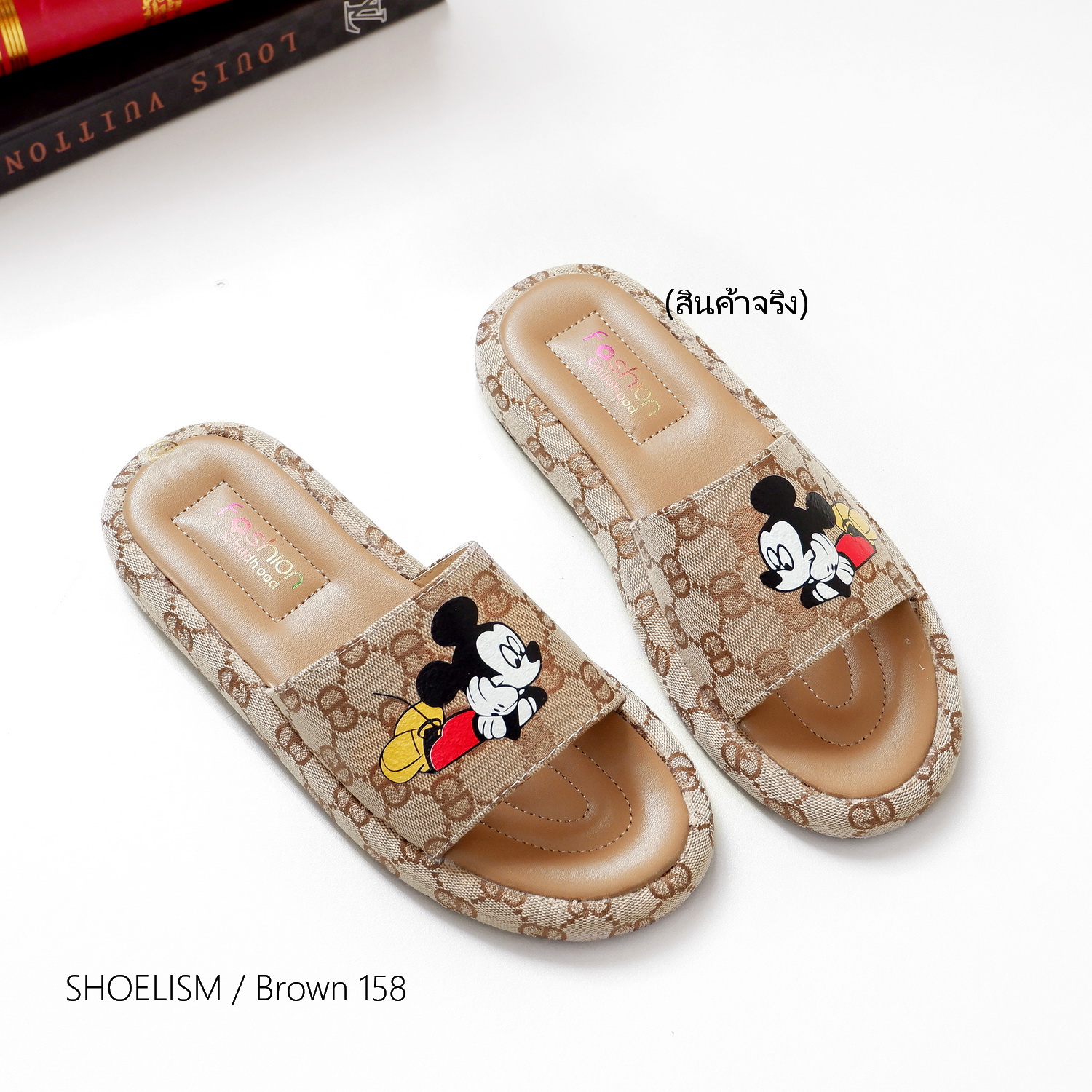 รองเท้าแตะทรงสวม มิกกี้สุดฮิต หนังสวย น่ารักมาก หนังนิ่มน้ำหนักเบาใส่กับยีนส์ก็สวย กระโปรงก็เก๋ ใส่สบาย แมทสวยได้ทุกชุด