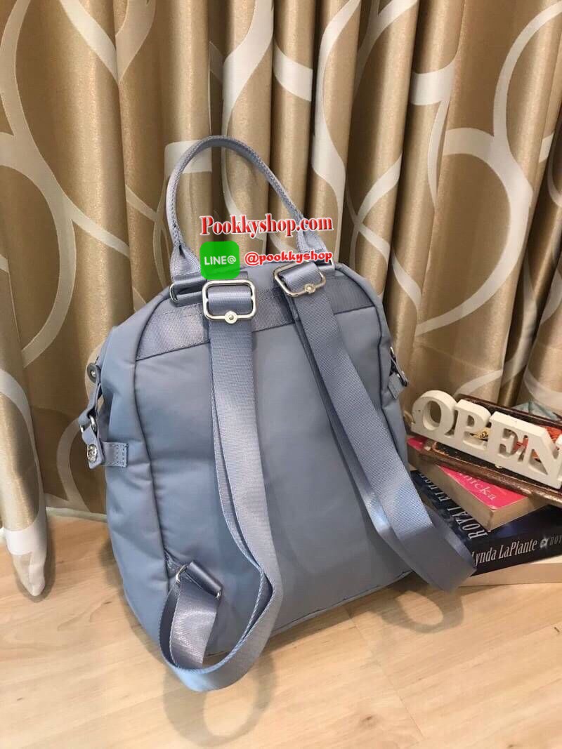 Kipling Naleb Backpack กระเป๋าเป้สะพายวัสดุไนล่อนหนาคุณภาพดี มีคุณสมบัติกันน้ำ ด้านหน้ามีช่องซิปใช้งานได้จริง ช่องใหญ่เปิดปิดด้วยซิปเดียว ภายในกว้าง ใส่มินิไอแพคกระเป๋าสตางค์ยาวได้ และยังมาช่องซิปและช่องเล็กแยกเป็นสัดส่วน ด้านหน้ายังประดับพวงกุญแจเซรามิคร