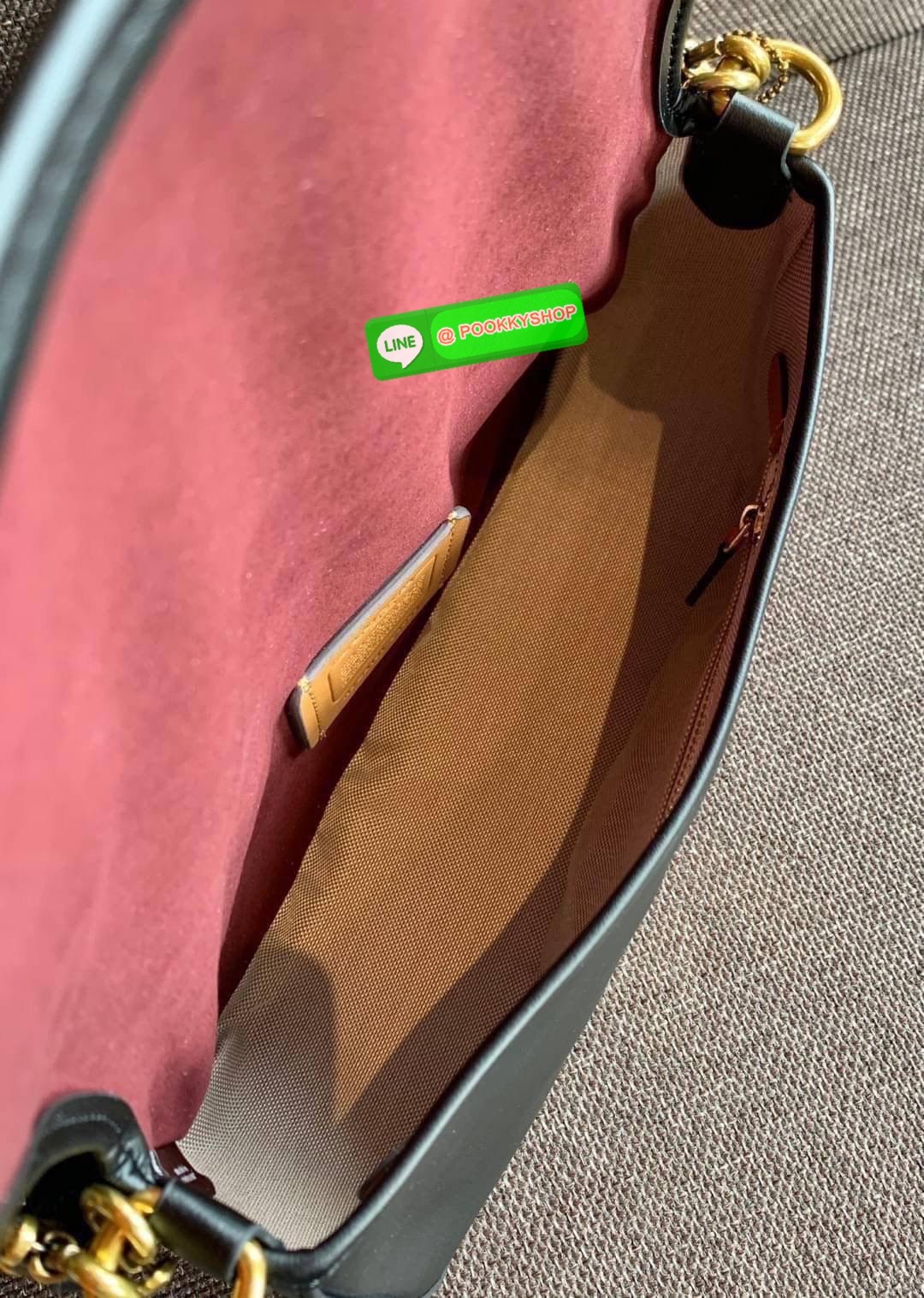 COACH SOFT TABBY SHOULDER BAG ((C4823)) 📣พร้อมส่ง รุ่นฮิต นาทีนี้ที่สาวๆต้องมีค่ะ! สุดคุ้ม! กับกระเป๋าหิ้ว//คล้องไหล่//สะพายข้างได้ หนังแท้เรียบ หรูดูสวยค่ะ เปิดปิดกระเป๋าแบบกระดุมแม่เหล็ก ประดับอะไหล่โลโก้ตัวใหญ่สวยมากๆ ภายในกระเป๋าสามารถใส่กระเป