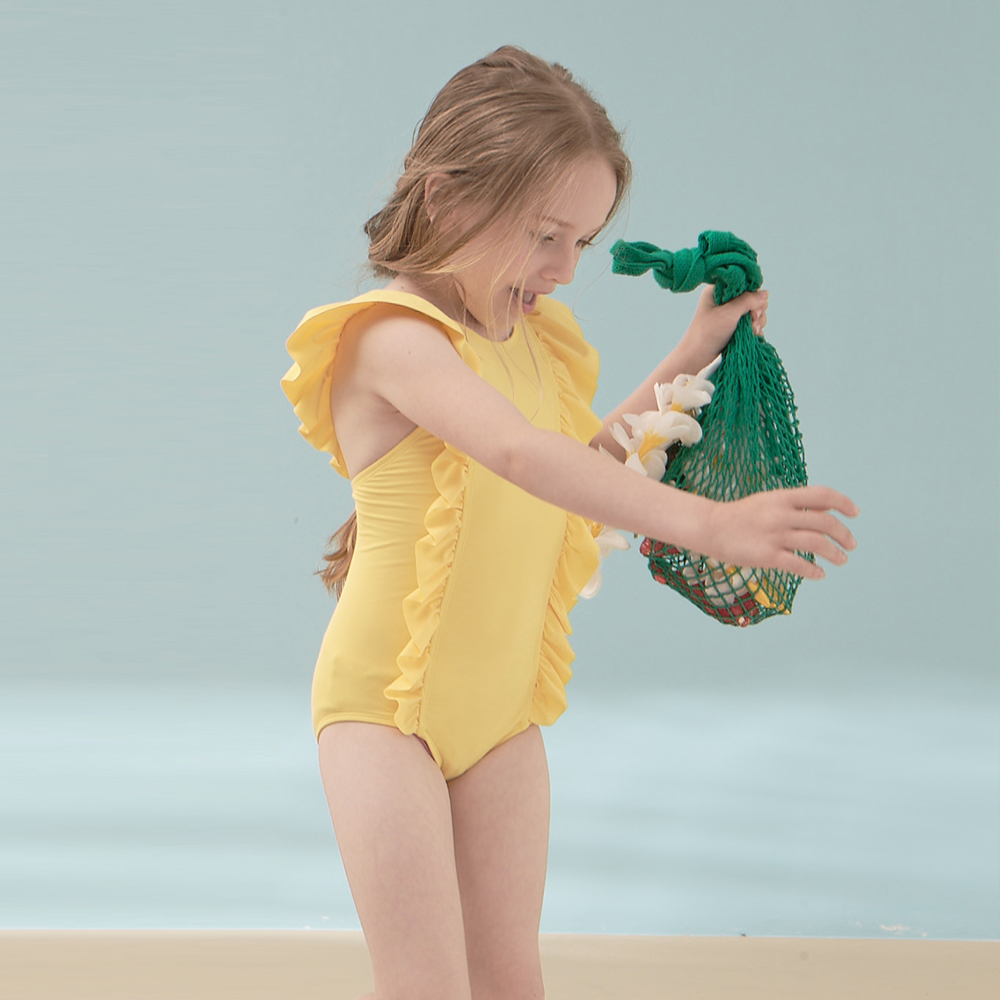 kidsumplay oneshoulder ruffle ชุดว่ายน้ำเด็กหญิงป้องกัน UV แบบระบายไหล่และข้าง