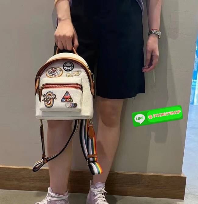 COACH CHARER BACKPACK WITH PATCHES ((CA137)) 🌈หลงรักเธอมากมาย เอาอะไรมาแลกก็ไม่ยอมจ้า🥱 ❣️กระเป๋าสะพายแบบมรหูหิ้ว วัสดุหนังแท้อย่างดี ลายหนังสวยมากๆ ละมุนมือมากๆค่ะ ❣️รุ่นนี้สามารถสะพายแบบเป้ได้//สะพายเฉียงด้านหลังได้//คาดมาด้