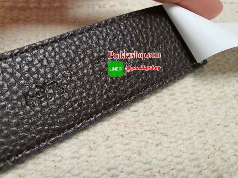 set เข็มขัด coach 2หัวเปลี่ยน สายหนังใส่แบบเจาะรูเข็มขัด สามารถเจาะเพิ่มได้ ด้านหลังสายปั๊มแบรนด์ รุ่นนี้มาพร้อมป้ายแท็กแบรนด์ หัวเข็มขัดใส่ได้ง่าย ถอดได้ไม่ยาก ซื้อเป็นของขวัญของฝาก ก้อหรูเริศไม่เบาค่า