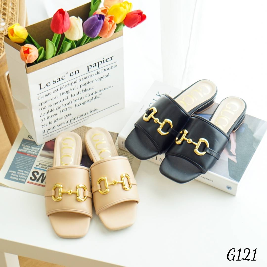 พร้อมส่ง รองเท้าแตะสวยมากกก ชนช้ อป มาใหม่ล่าสุด ทรงสวม อะไหล่สีทอง งานหนังpuแท้ นิ่ม มากกกกก ทรงสวย สาวหน้าเท้ากว้างใส่ได้ ส้นสูง1นิ้ว คือมัน ดีมาก ลงตัวสุด ใส่เดินสบายมากด้วยจ้า