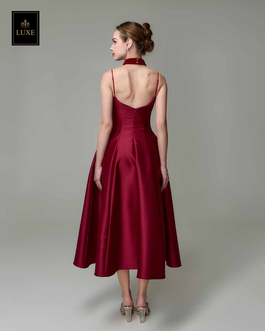 เดรสแฟชั่น เดรสเสื้อสายเดี่ยว ดีเทลหน้าอกโค้ง ซ้อน2เลเยอร์ กระโปรงบานทรงวงกลม