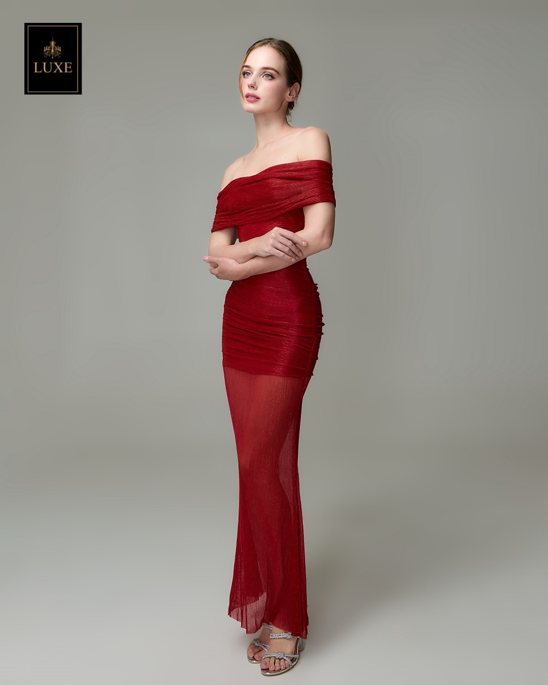 เดรสแฟชั่น แม็กซี่เดรสเปิดไหล่ กระโปรงยาว