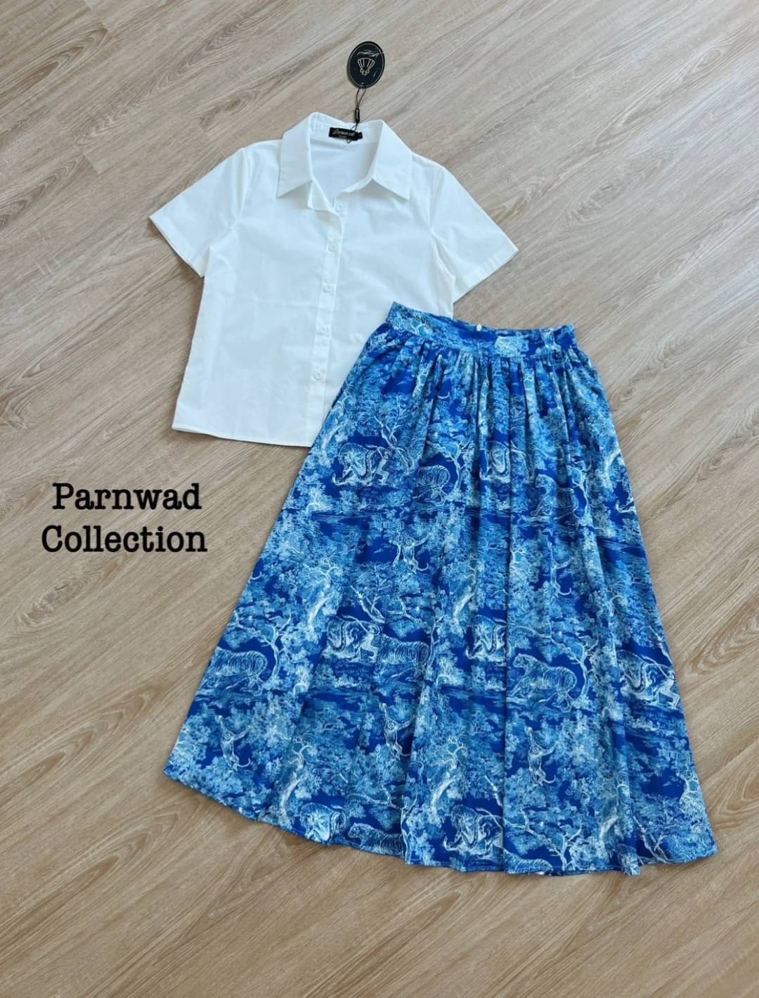 Set เสื้อเชิ้ตคอปกสีขาว มาพร้อมกับกระโปรงพิมพ์ลาย ผ้านุ่มลื่นมีซับใน ใส่ได้ทุกโอกาส ผ้าดีมาก บอกเลยว่าชุดนี้จะใส่ทำงาน ใส่เที่ยว ชิวๆ สวยหรูดูแพงมากค่า