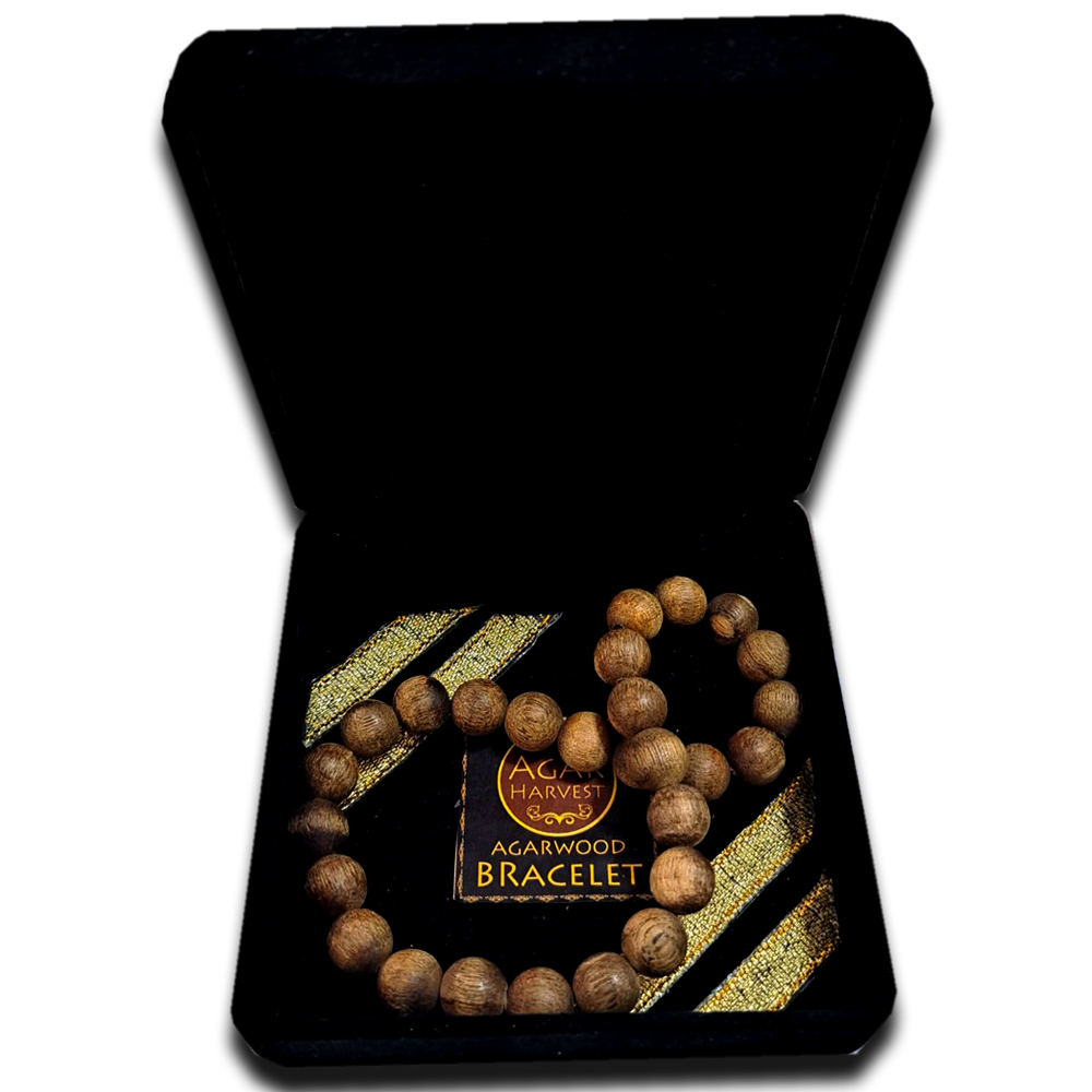 สร้อยข้อมือ กำไล ลูกประคำ จากแก่นไม้หอมกฤษณา ในกล่องกำมะหยี่ สวยหรู (27เม็ด 10มิล) Agarwood Beads Bracelet with Box (27 Beads) 10mm / Mala / Rosary 1 unit