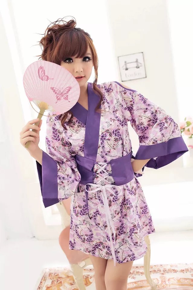 ชุดกิโมโนลายดอกสีม่วง แต่งเว้าแขน สีหวาน สวยหรู +G-string เข้าชุด