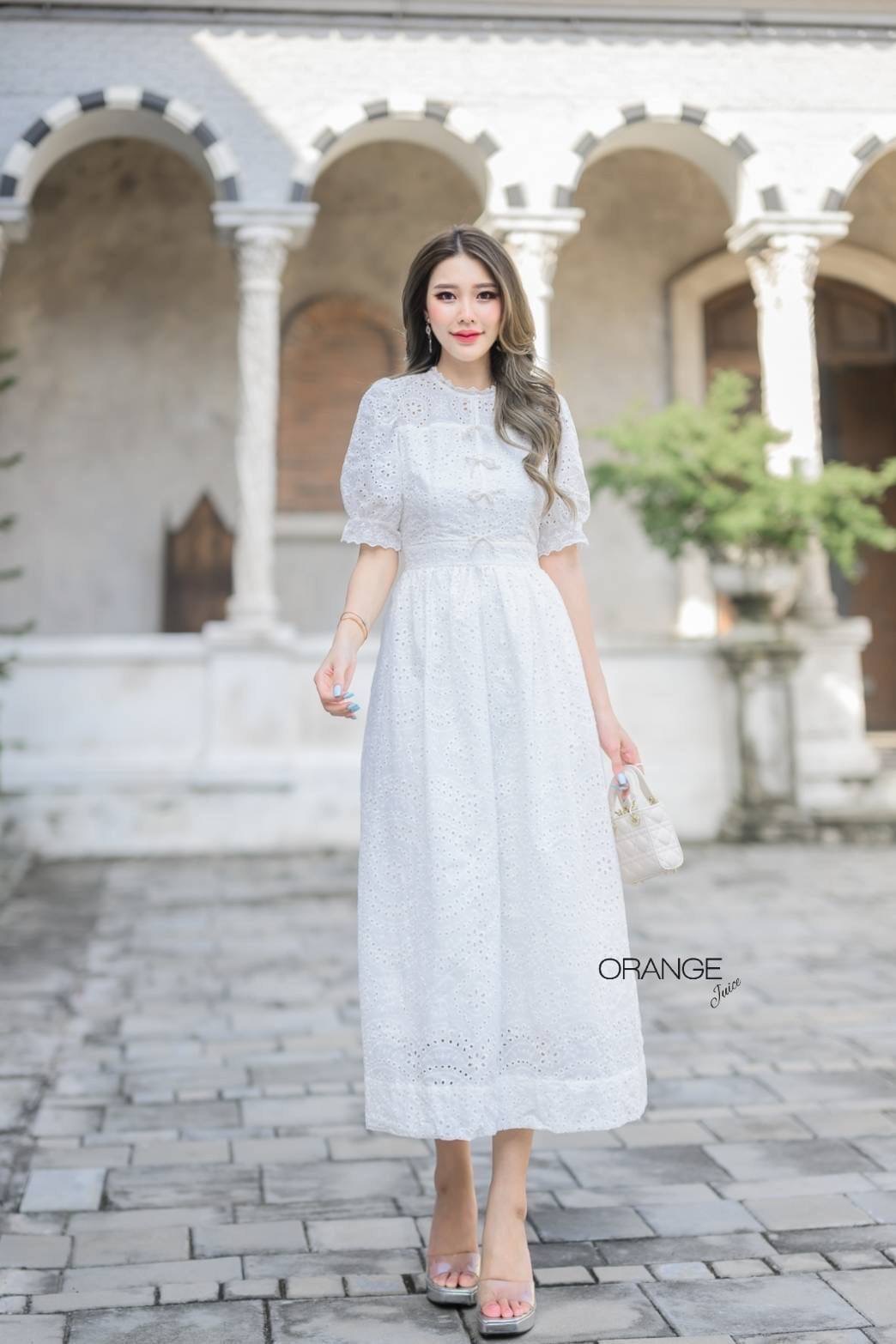 NEW ARRIVALS By Orange Juice Maxi เดรสยาวทอลายฉลุ แต่งโบมุก