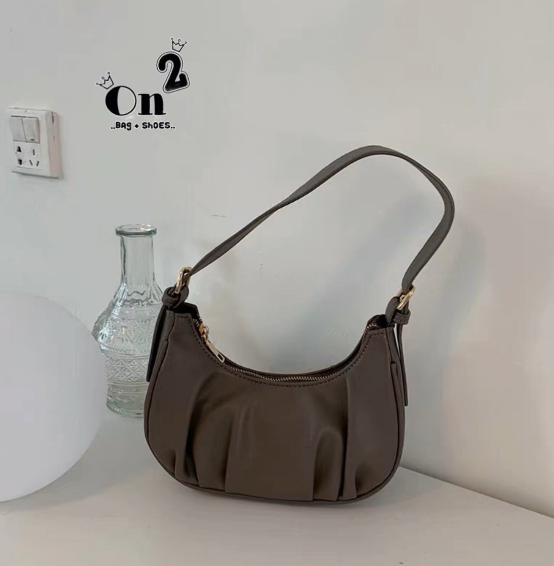 📣 Korean style bag 🇰🇷 กระเป๋าหนังPU ทรงโค้ง มีสายหนังสั้น 1 เส้น และสายยาว 1เส้น ปรับความยาวได้ รุ่นนี้สวยเก๋ ดูแพงมากกกก