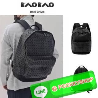 BAO BAO ISSEY MIYAKE KURO DAYPACK BACKPACK 🔖กระเป๋าเป้รุ่นฮอตทรงเรขาคณิตที่สุดในญี่ปุ่น KURO ภาษาญี่ปุ่นคือมาความเก๋ไก๋ เป็นกระเป๋าเป้ที่น้ำหนักแต่สามารถรับน้ำหนักได้ดี 🔖วัสดุ โพลียูรีเทน(Polyurethane) น้ำหนักเบา มีความแข็งแรง 🔖เปิ
