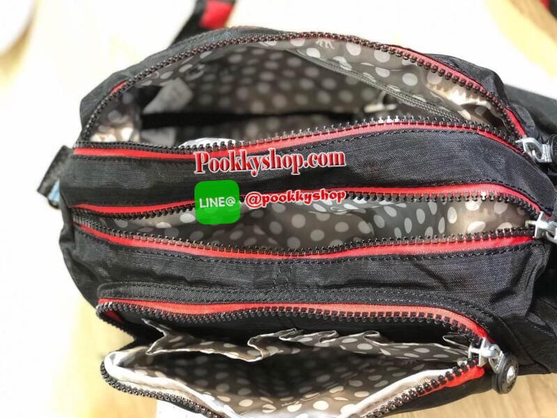 Kipling Reth กระเป๋าสะพายทรงสวย รุ่นยอดนิยมเลยค่ะ สายสะพายปรับระดับสั้น-ยาว เป็นกระเป๋าสะพายเฉียงลำตัวได้ค่ะ ช่องซิปเยอะค่ะ ใส่ของได้เป็นสัดส่วน จุสัมภาระได้ดีเลยค่ะ ทรงสวย สะพายน่ารักมาก ห้ามพลาดเลยค่ารุ่นนี้