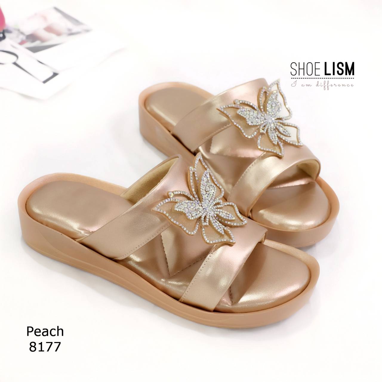 สินค้าพร้อมส่ง บางทีคุณก็ต้องการรองเท้าที่ทำให้คุณดูสวยเก๋ และสวมใส่สบายอย่างรองเท้าคู่นี้ รองเท้าลำลอง หนังนิ่มสวมคาด 2 ตอน สาวๆจะต้องประทับใจตั้งแต่ที่ใส่ในครั้งแรก!!! พื้นนิ่มรับฝ่าเท้าสวมใส่สบายเป็นที่สุด!!