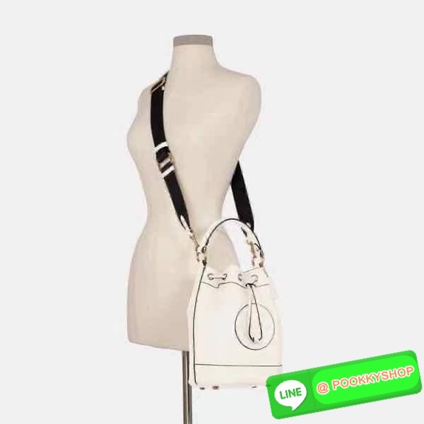 New arrival! 🌈น้องใหม่ล่าสุด สวยหรู ดูดีมากๆค่ะ! COACH DEMPSEY DRAWSTRING BUCKET BAG ((C4100//C4102)) พร้อมส่งที่ไทยค่ะ! กระเป๋าทรงขนมจีบ หนังแท้นิ่มสวยมากๆค่ะ จุดเด่นด้านหน้าปั้มโลโก้แบรนด์ ปากกระเป๋าแบบหูรูดใช้งานง่าย ภายในสามารถใส่ของจำเป็นในชี