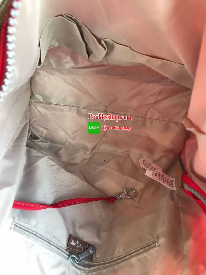 Kipling women’s amiel handbag (k15371) กระเป๋าถือหรือสะพายข้างได้ วัสดุpolyamide100%เปิดปิดกระเป๋าแบบซิปเดียว ภายในมีฐานกว้าง มีช่องซิป ช่องเล็กแยกเป็นสัดส่วนพร้อมสายห้อยกุญแจ ด้านหลังกระเป๋ามีช่องซิปยาวหนึ่งช่องใช้งานได้จริง มาพร้อมสายสะพายถอดออกได้ ปรับ