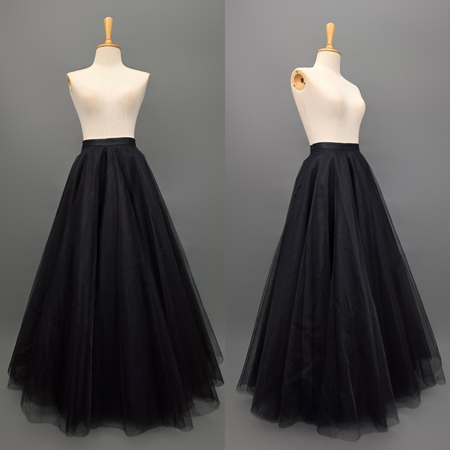 กระโปรงแฟชั่น กระโปรงบานทรงวงกลม ด้านในมีโครงช่วยให้กระโปรงบานสวย